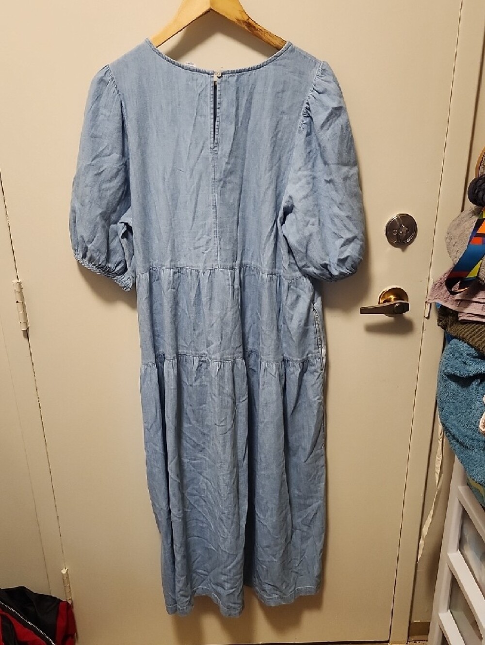 Old Navy Light Blue Puff-Sleeve Midi Dress - Picture 4 of 5